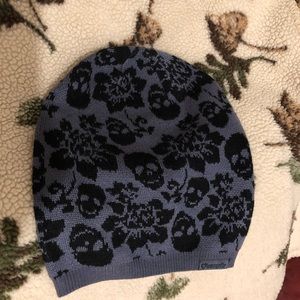 Loungefly beanie toque